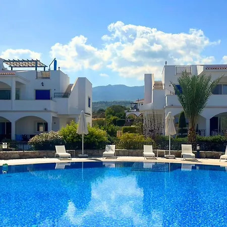 Villa Cozy 3 Bedroom In Sea Magic - Esentepe, Cyprus