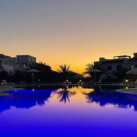 Villa Cozy 3 Bedroom In Sea Magic Park - Esentepe, Cyprus *